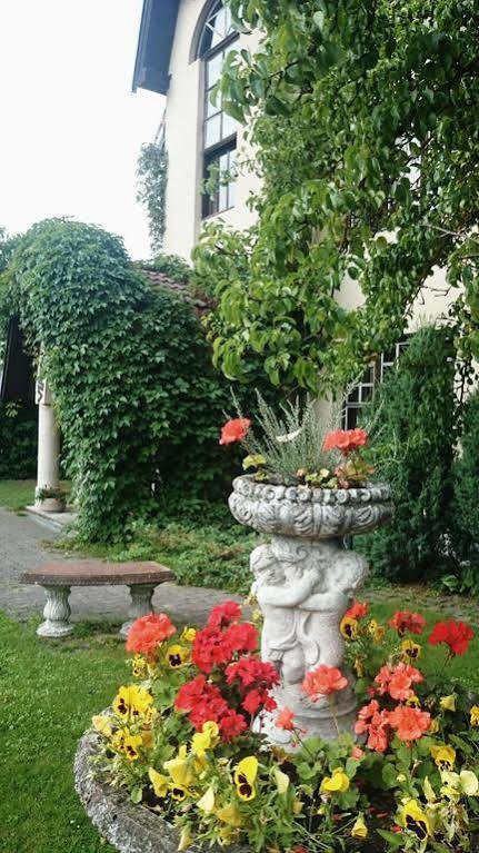 Vikerkaare Villa Tartu Extérieur photo